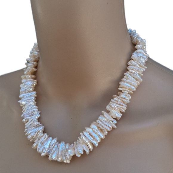 Luminous Freshwater Biwa Pearl Necklace - 14k Gold Filled Clasp - Picture 2 of 6